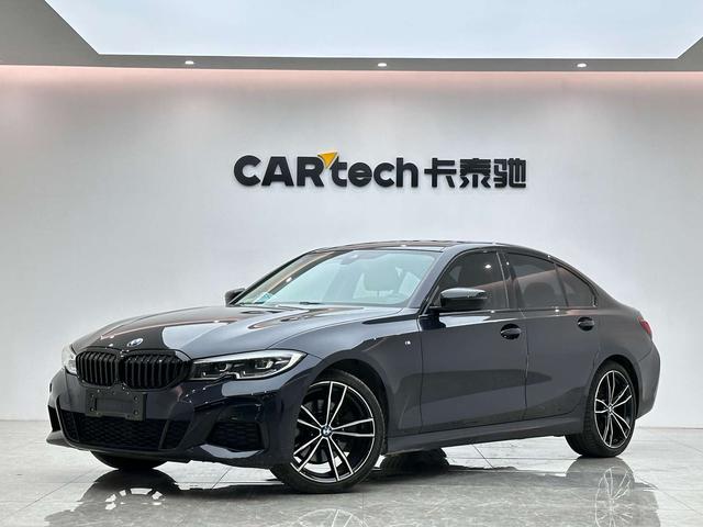 BMW 3 Series 2020 car image #17