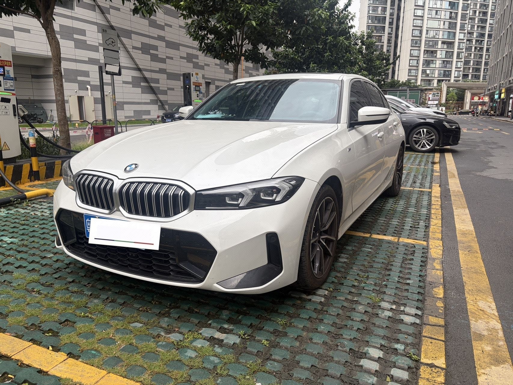 BMW 3 Series 2024 BMW 3 Series 2024 car image