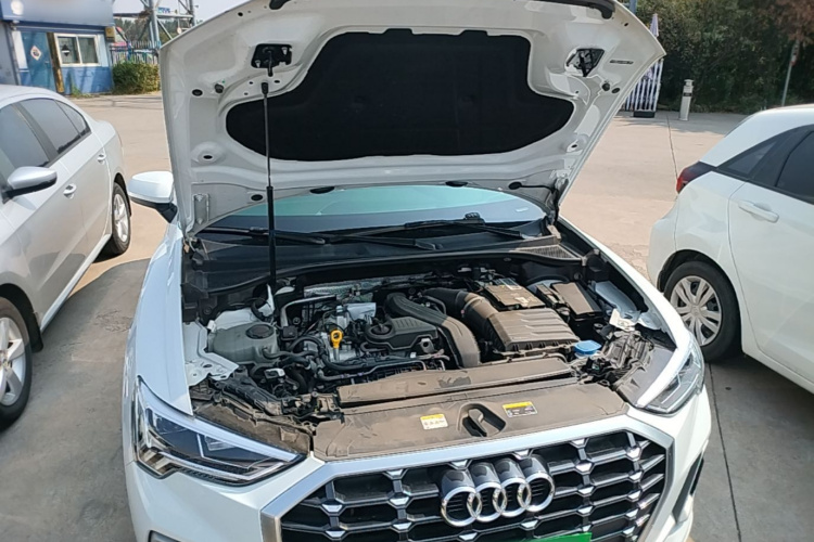 Audi Q3 2023 #20 Audi Q3 2023 car image #20
