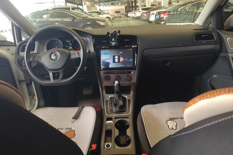 Volkswagen Golf 2017 #10 Volkswagen Golf 2017 car image #10