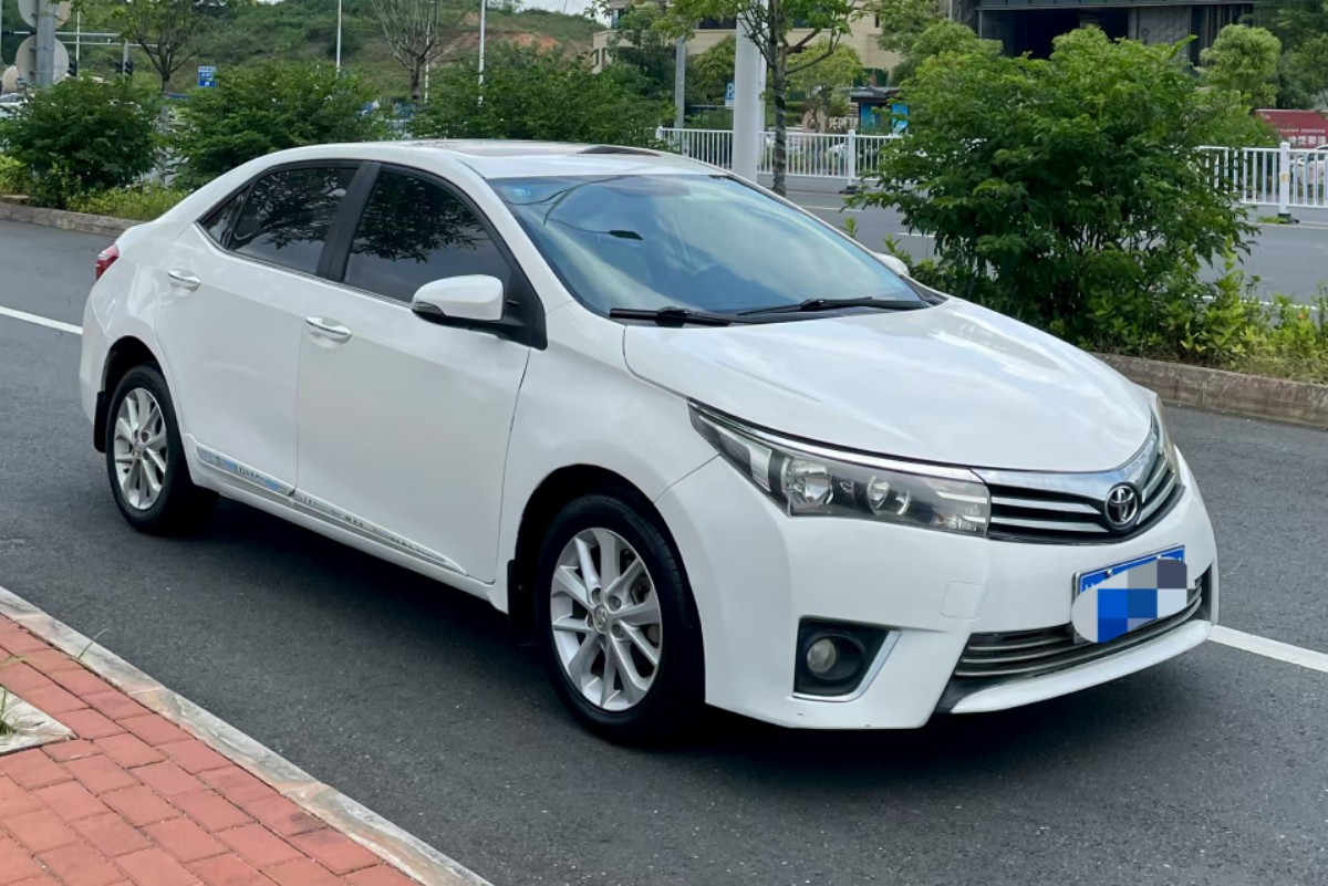 Toyota Corolla 2014 #3 Toyota Corolla 2014 car image #3