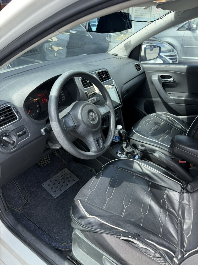 Volkswagen Polo 2014 immagine di auto #4