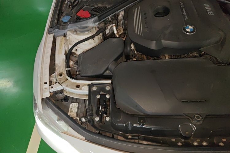 BMW 3 Series 2018 #24 BMW 3 Series 2018 car image #24