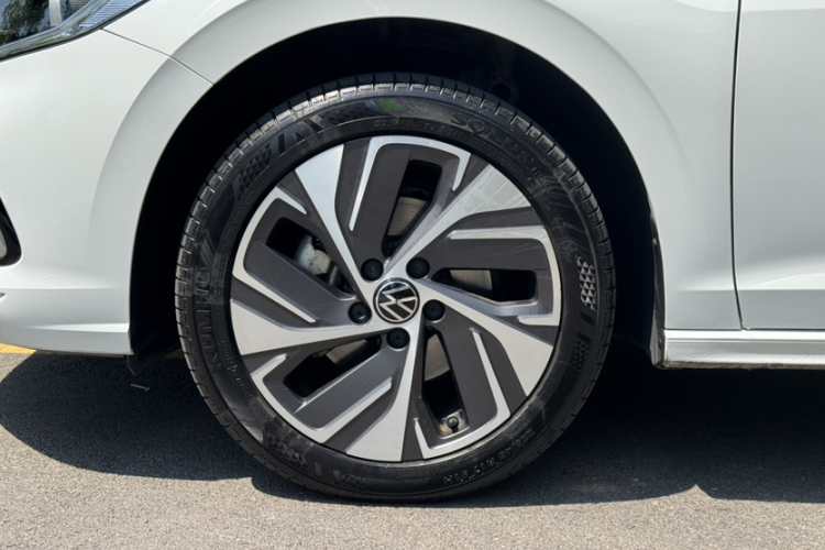 Volkswagen Bora 2023 car image #8