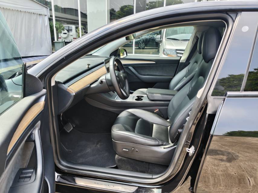 Tesla Model Y 2022 #7 Tesla Model Y 2022 car image #7