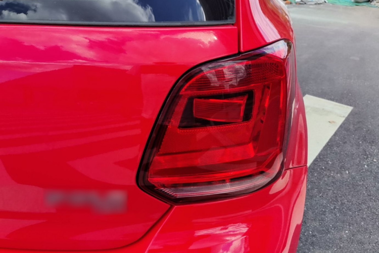 Volkswagen Polo 2019 car image #8