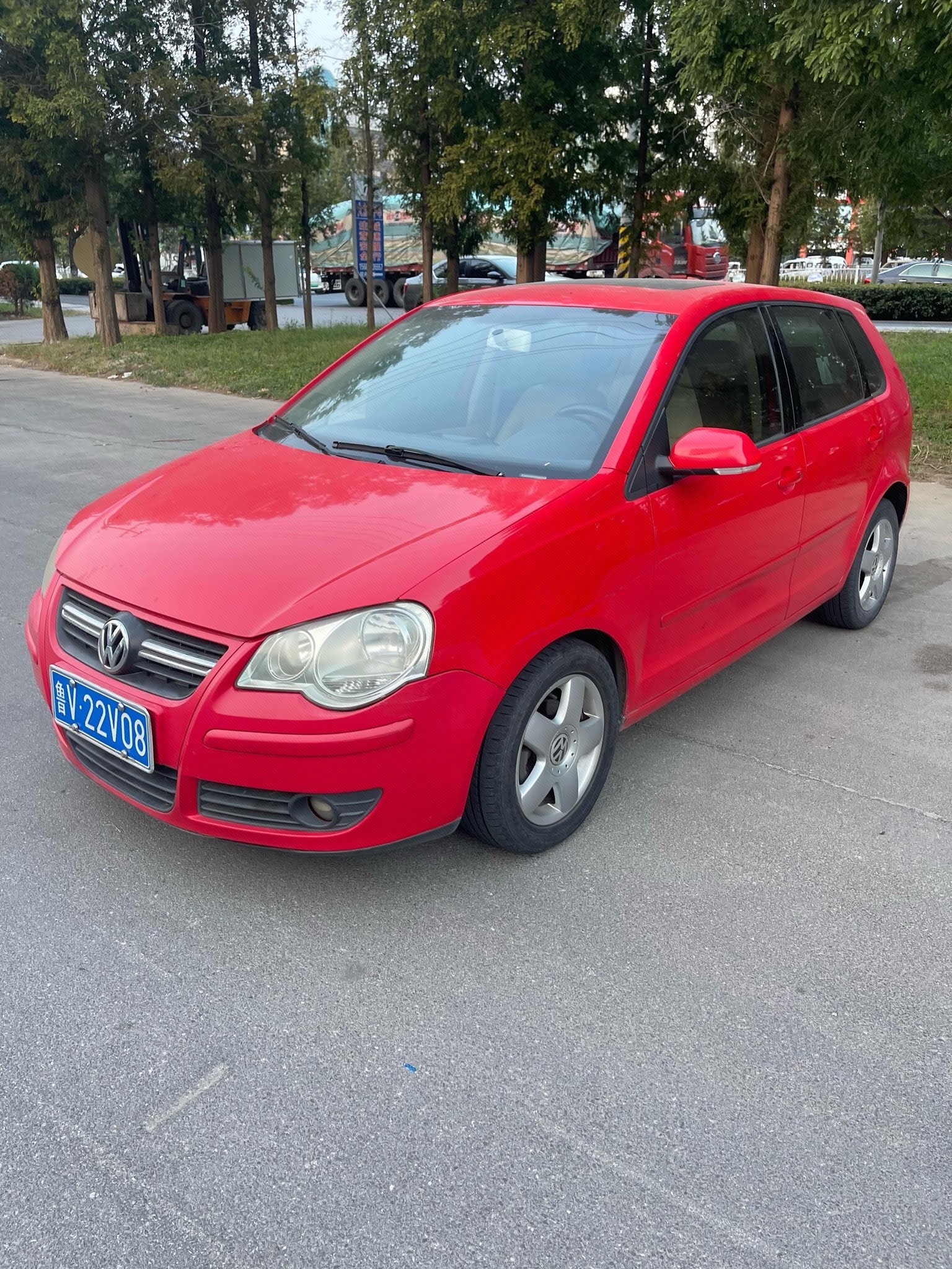Volkswagen Polo 2010 Volkswagen Polo 2010 car image
