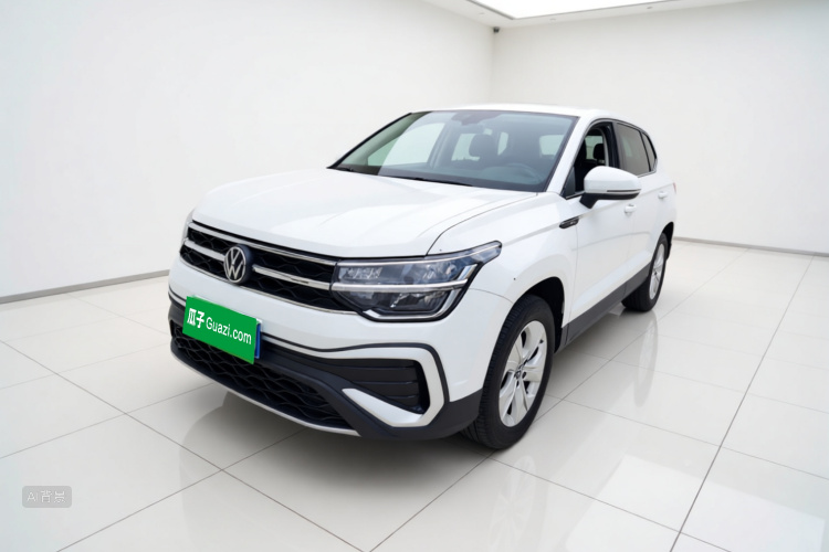 Volkswagen Tharu 2023 car image #2