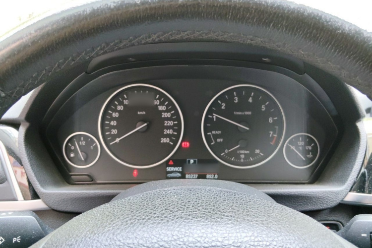 BMW 3 Series 2016 #16 BMW 3 Series 2016 car image #16