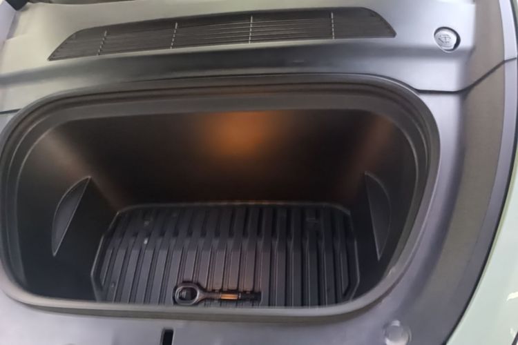 Tesla Model Y 2021 car image #20