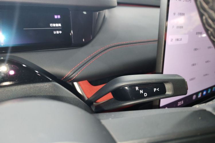 MI SU7 2025 image de voiture #14