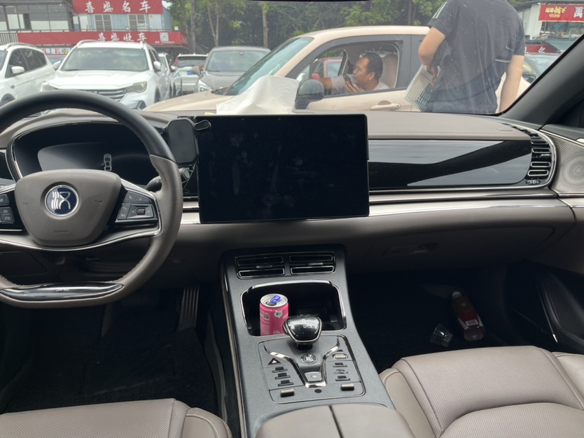 BYD Han 2022 car image #8