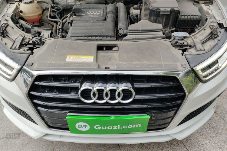 Audi Q3 2019 car image #22