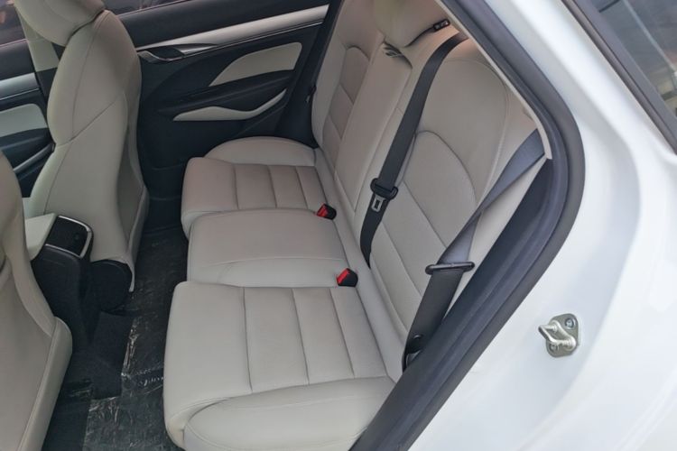 GEELY Binray 2019 imagen de coche #17