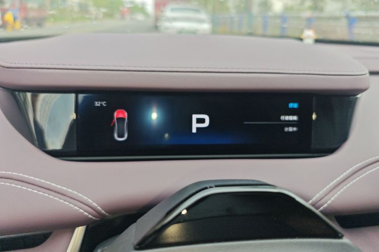MI SU7 2025 car image #15