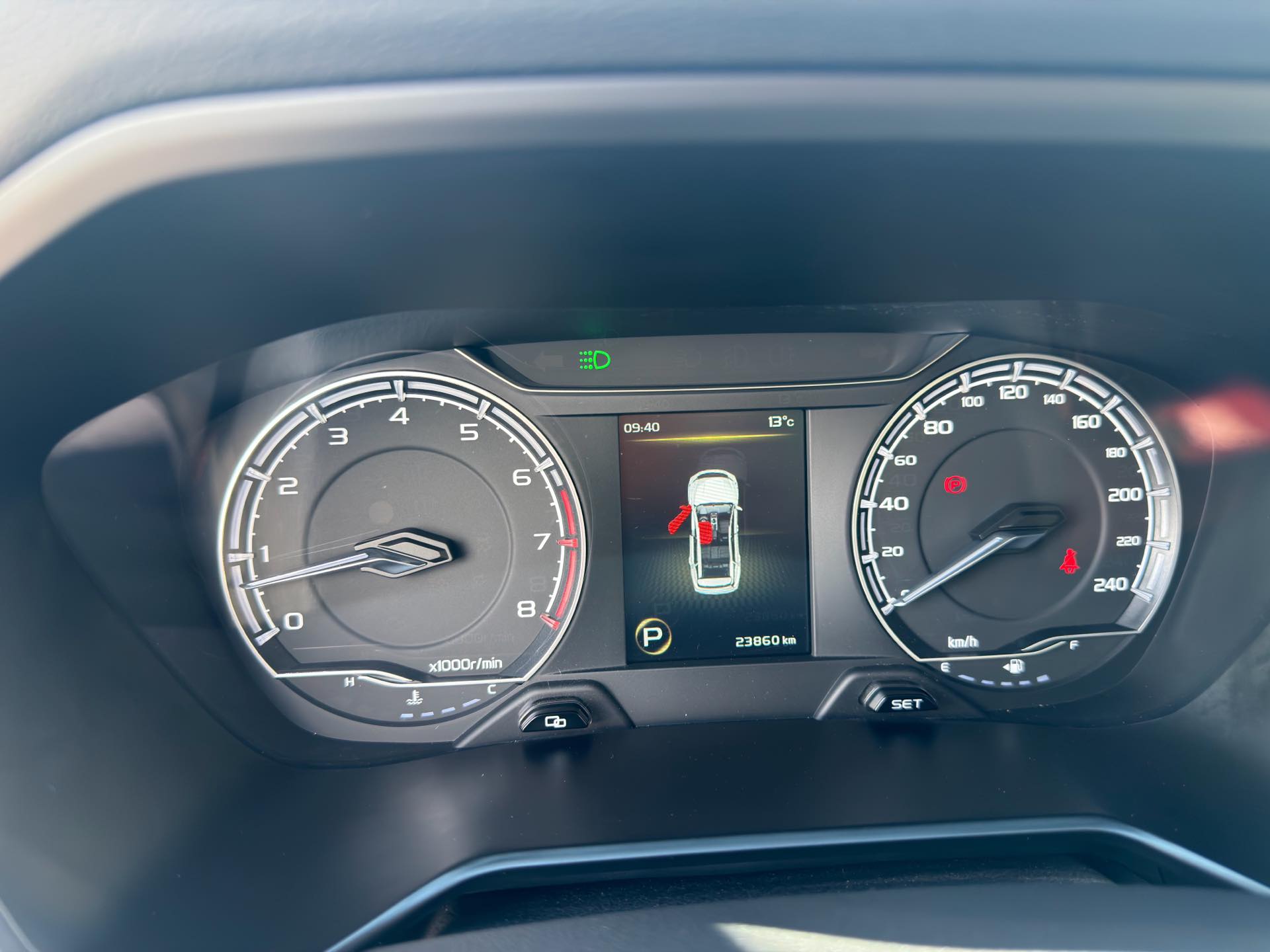 GEELY Vision X6 2023 car image #19