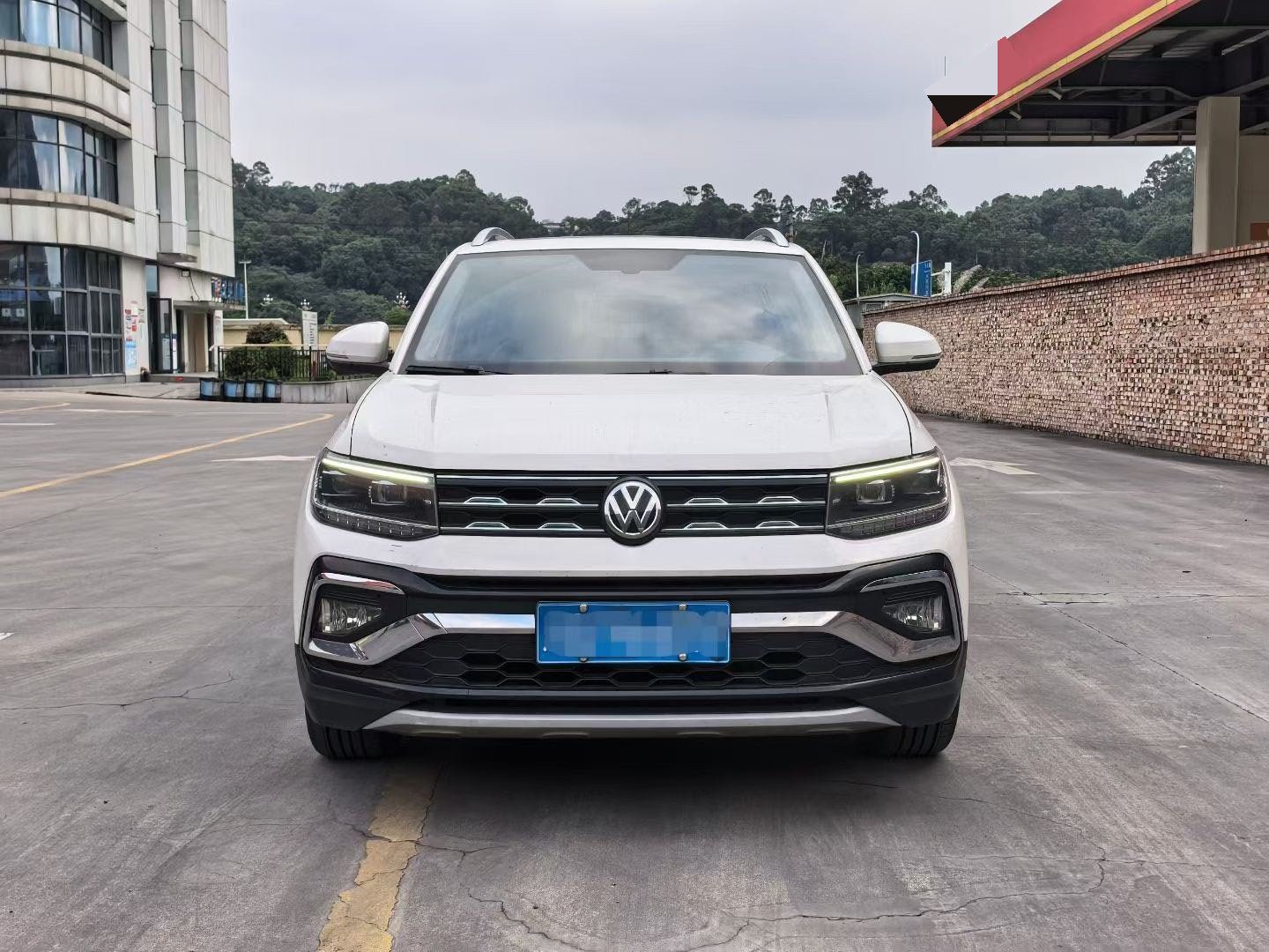 Volkswagen T-Cross 2021 immagine di auto #2