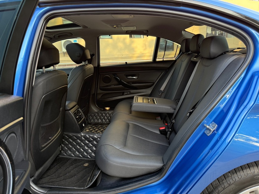 BMW 3 Series 2018 #7 BMW 3 Series 2018 car image #7