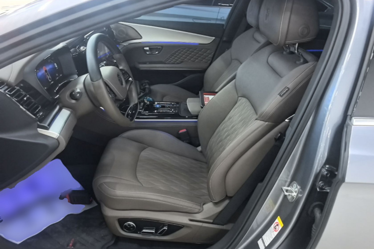 BYD Han 2024 car image #15
