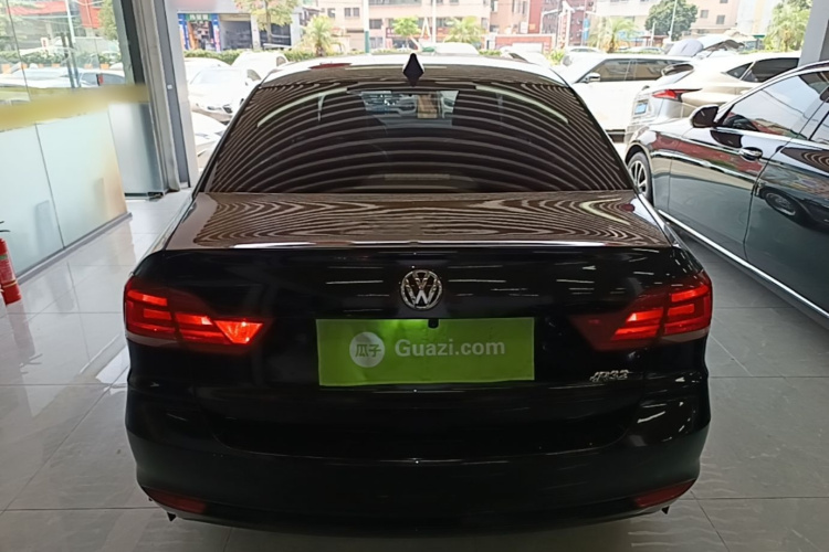 Volkswagen Santana 2018 image de voiture #6