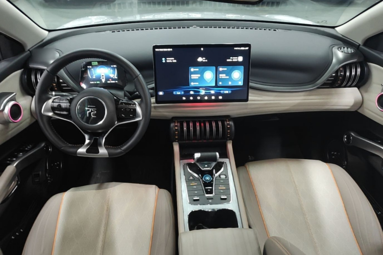BYD Yuan Plus 2023 immagine di auto #10