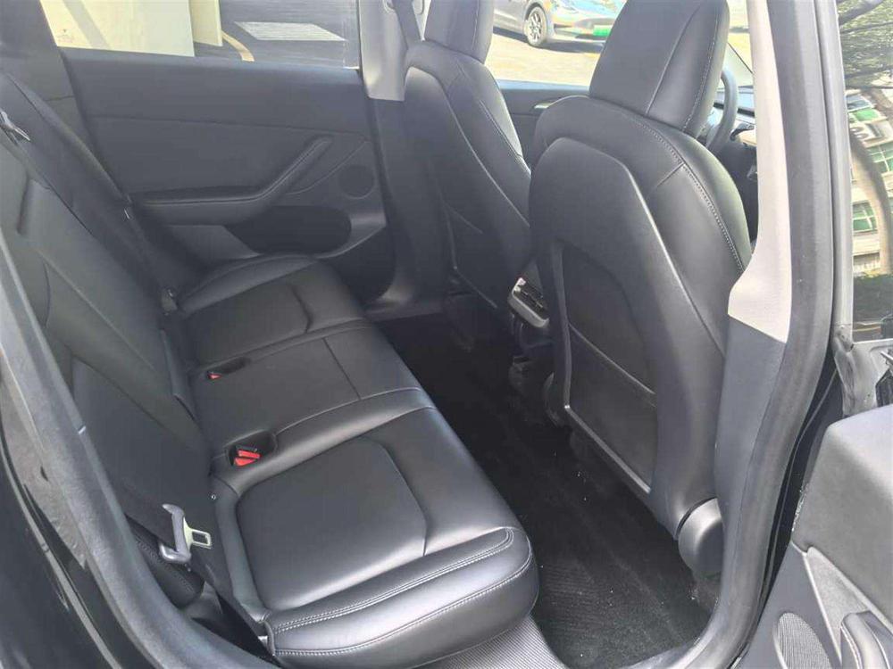 Tesla Model Y 2021 #14 Tesla Model Y 2021 car image #14