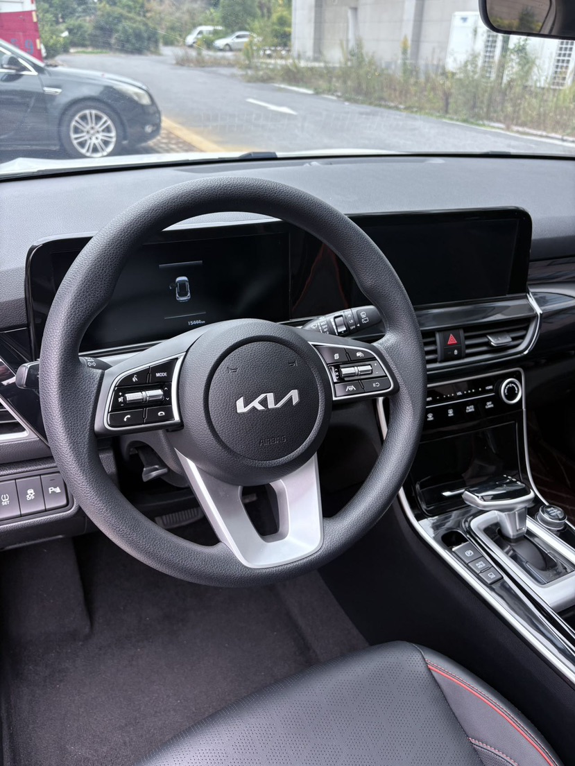 Kia Seltos 2024 #18 Kia Seltos 2024 car image #18