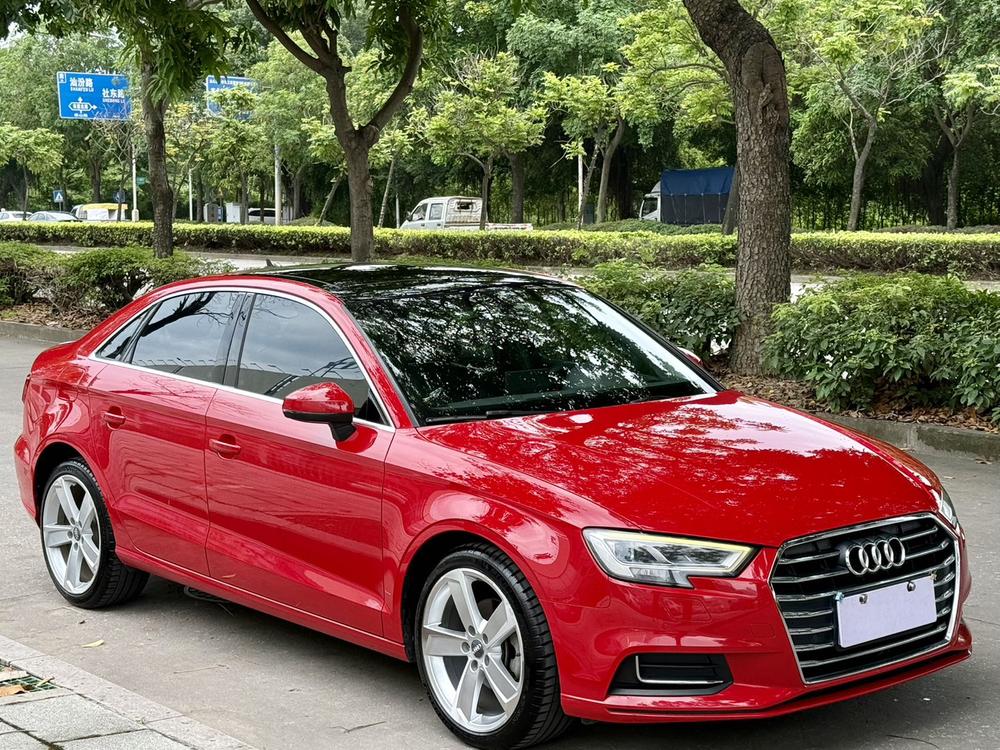 Audi A3 2018 car image #2