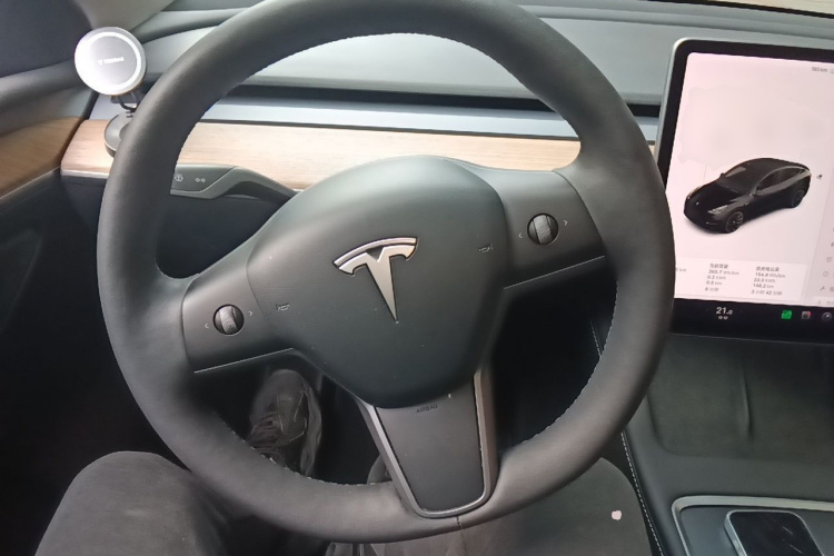 Tesla Model Y 2021 #11 Tesla Model Y 2021 immagine di auto #11