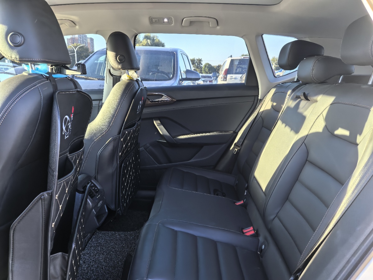 Volkswagen Tharu 2019 car image #8