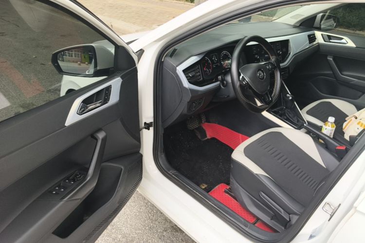 Volkswagen Polo 2019 #16 Volkswagen Polo 2019 car image #16