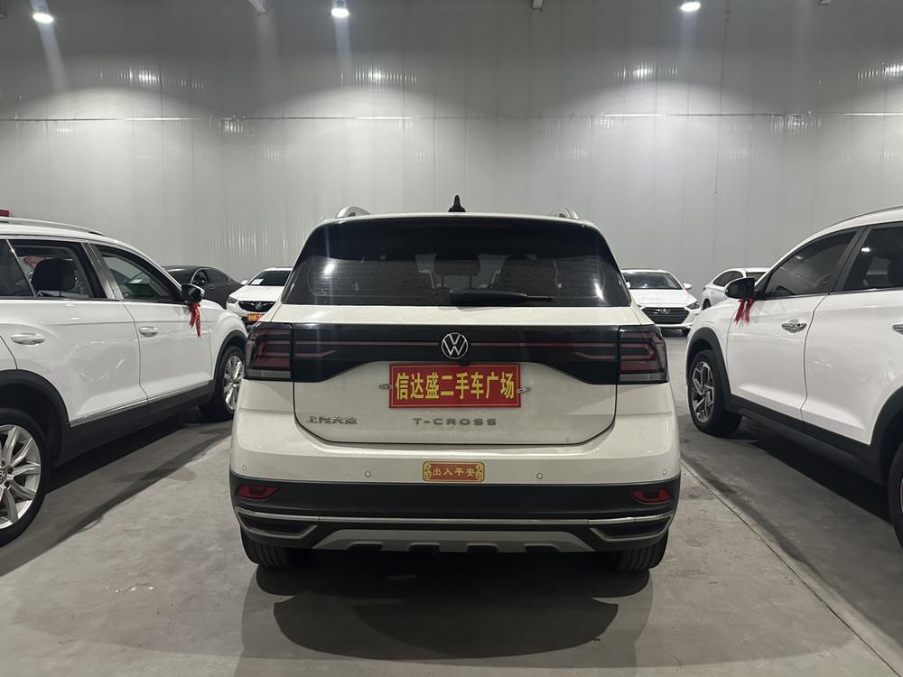 Volkswagen T-Cross 2021 #5 Volkswagen T-Cross 2021 car image #5