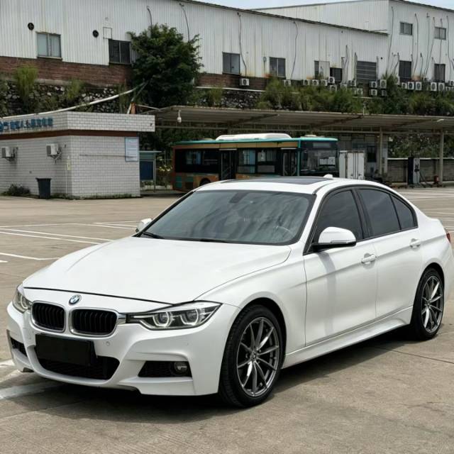 BMW 3 Series 2017 #3 BMW 3 Series 2017 car image #3
