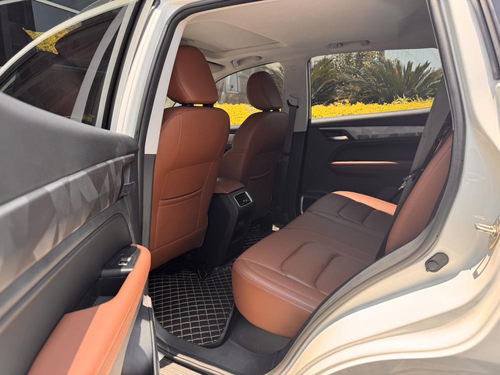 GEELY Vision X6 2023 car image #14