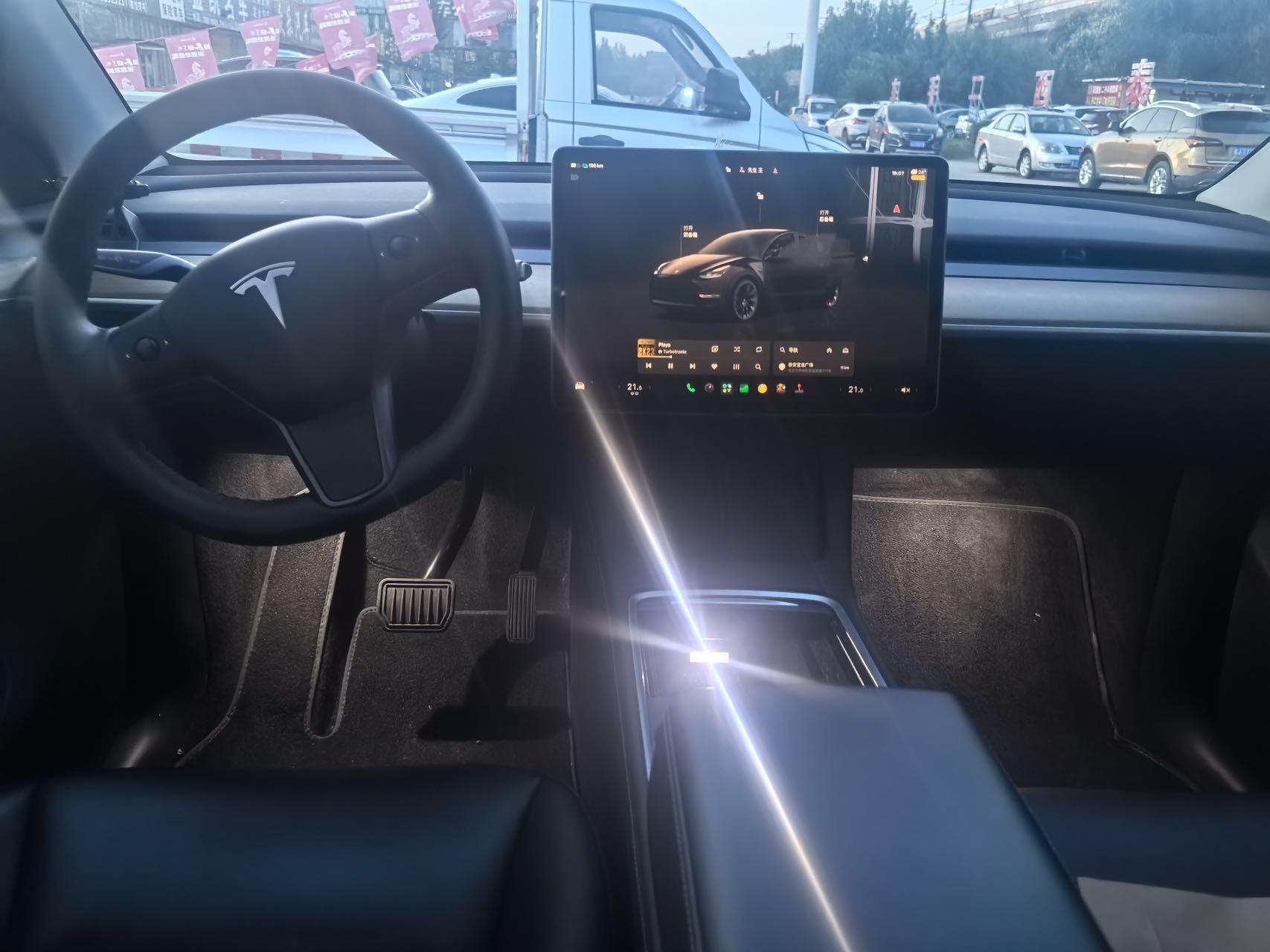 Tesla Model Y 2022 #6 Tesla Model Y 2022 car image #6
