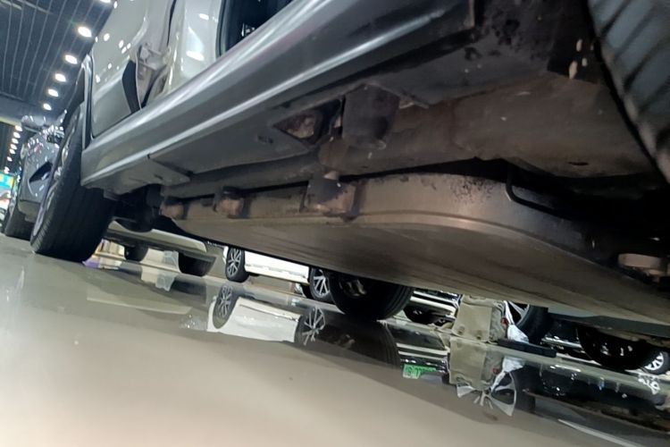 BYD Yuan New Energy 2019 imagen de coche #26