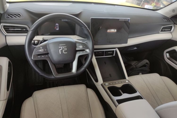 BYD YuanUP 2025 #11 BYD YuanUP 2025 car image #11