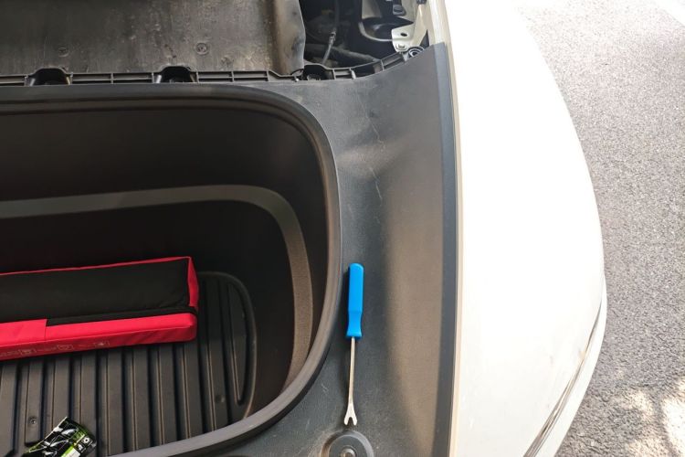 Tesla Model Y 2025 #25 Tesla Model Y 2025 car image #25