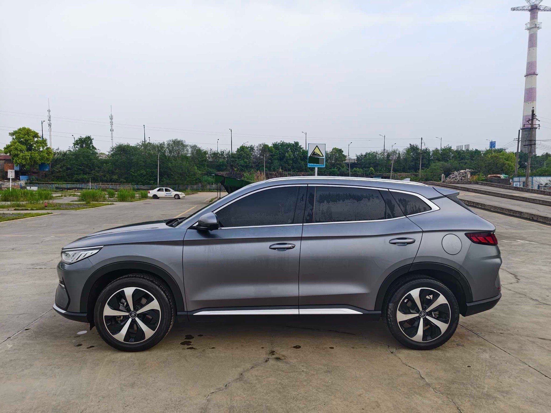 BYD Song Plus New Energy 2023 car image #11