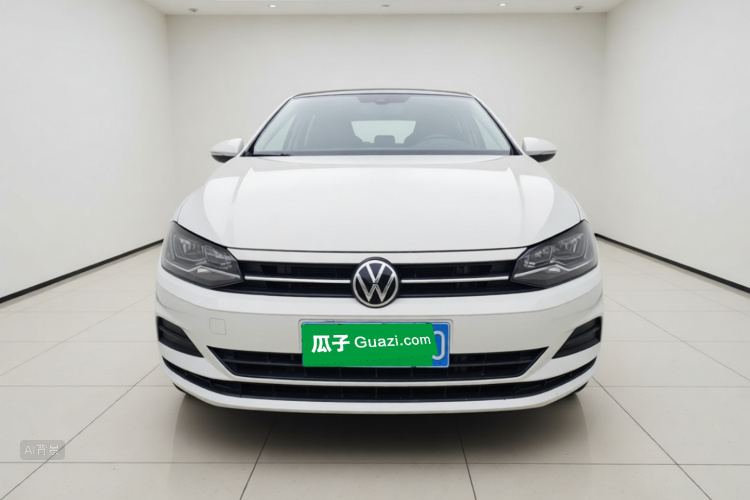 Volkswagen Polo 2022 car image #3