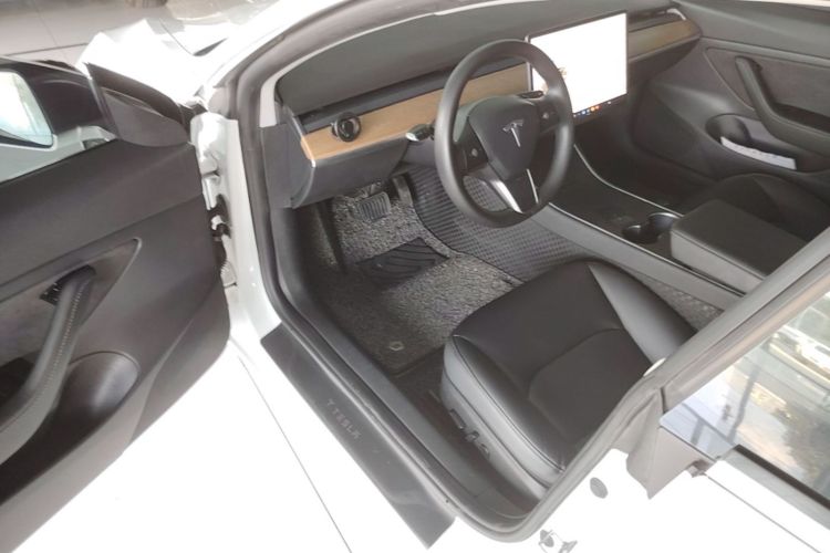 Tesla Model 3 2020 #15 Tesla Model 3 2020 car image #15