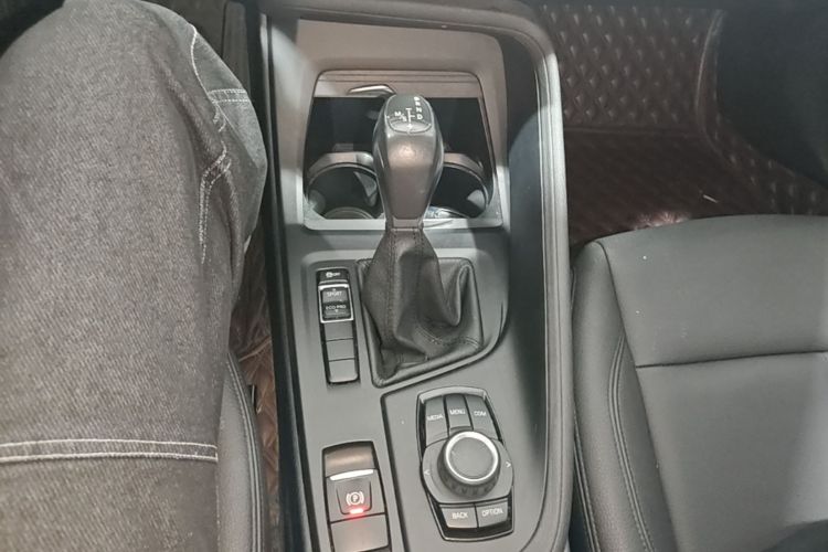 BMW X1 2019 #14 BMW X1 2019 car image #14