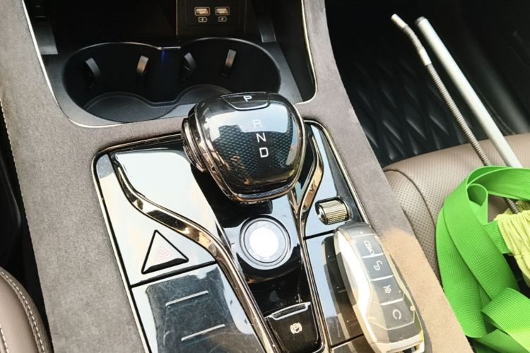 BYD Han 2022 imagem de carro #14