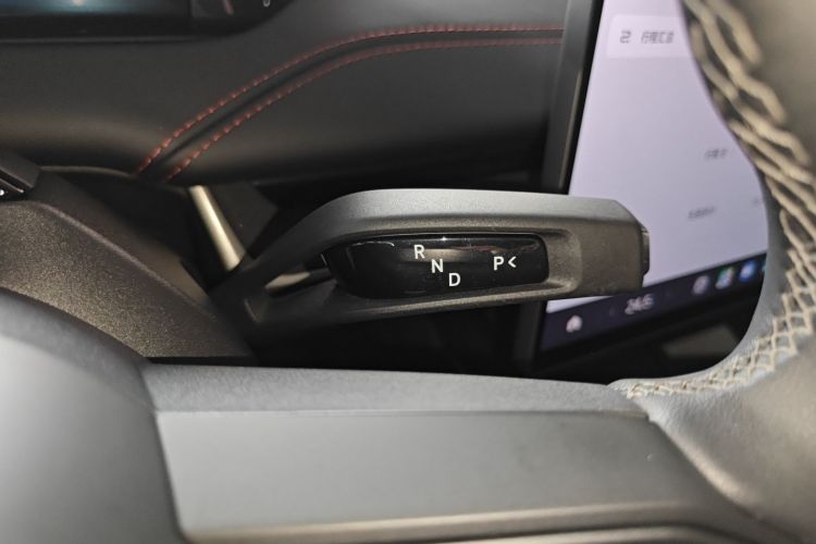 MI SU7 2024 image de voiture #14