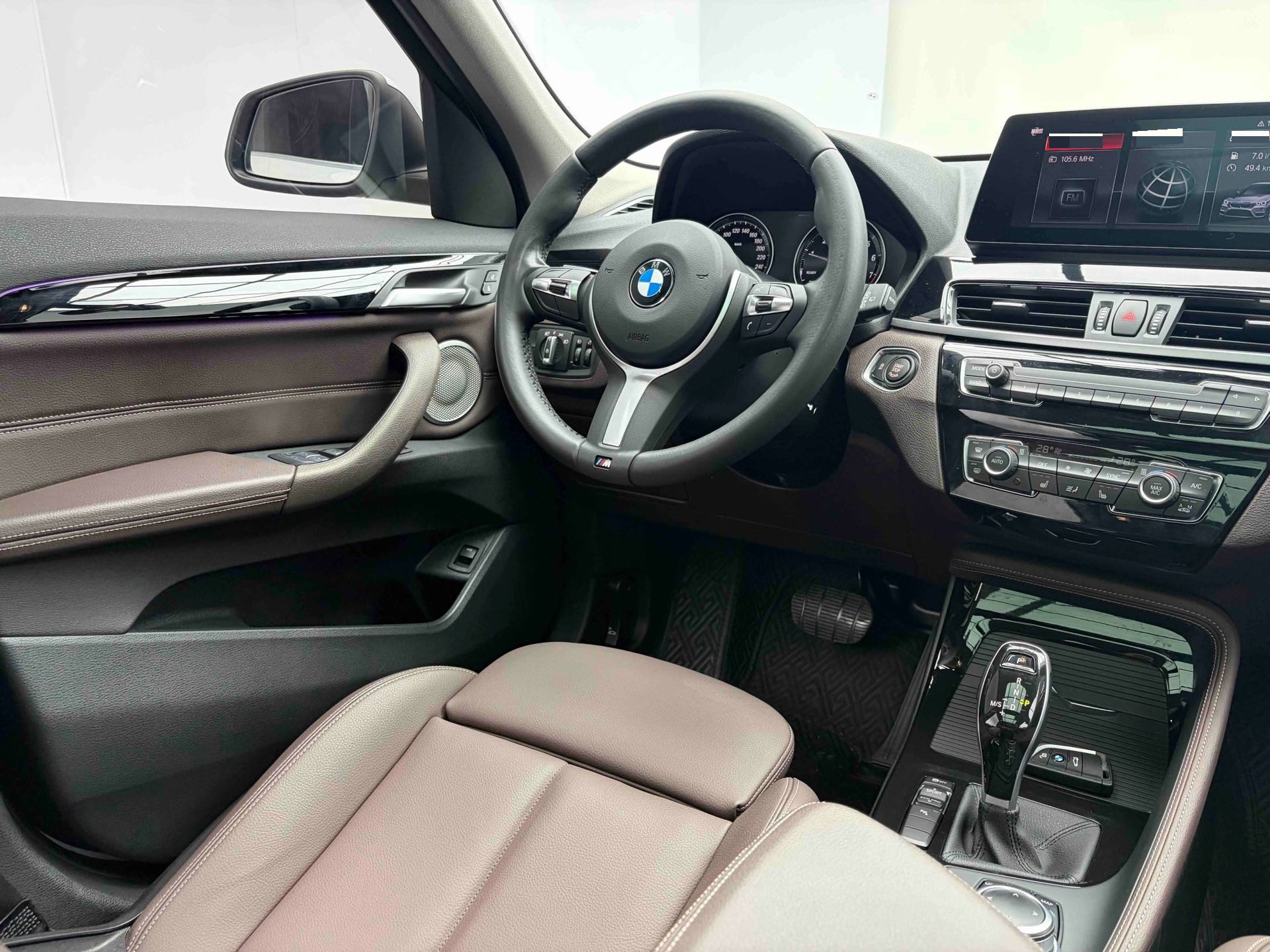 2023 car image #17