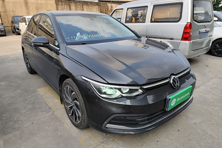 Volkswagen Golf 2022 car image #6