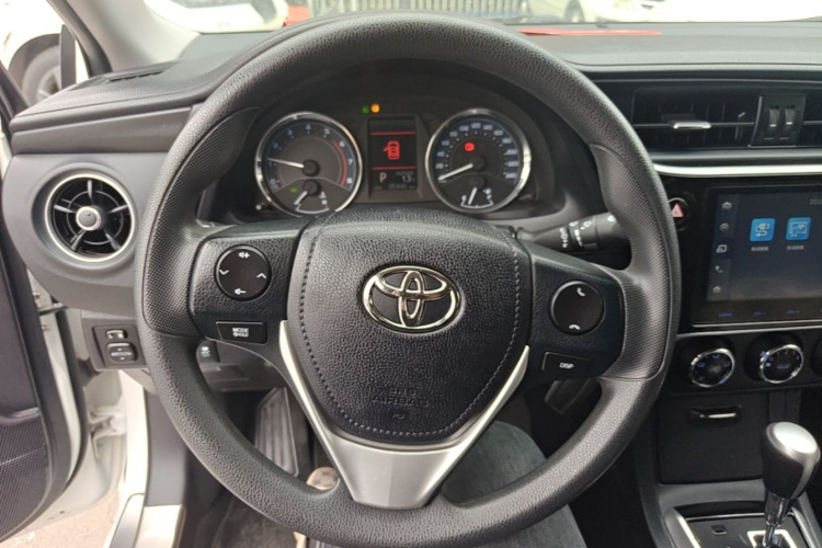 Toyota Corolla 2017 #11 Toyota Corolla 2017 car image #11