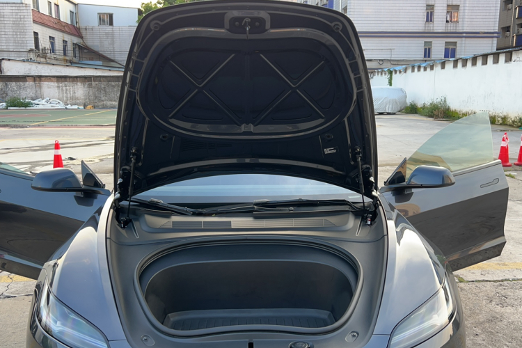 Tesla Model 3 2024 #19 Tesla Model 3 2024 car image #19