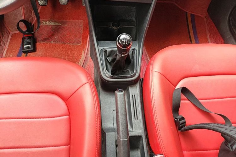 Volkswagen Santana 2016 car image #14