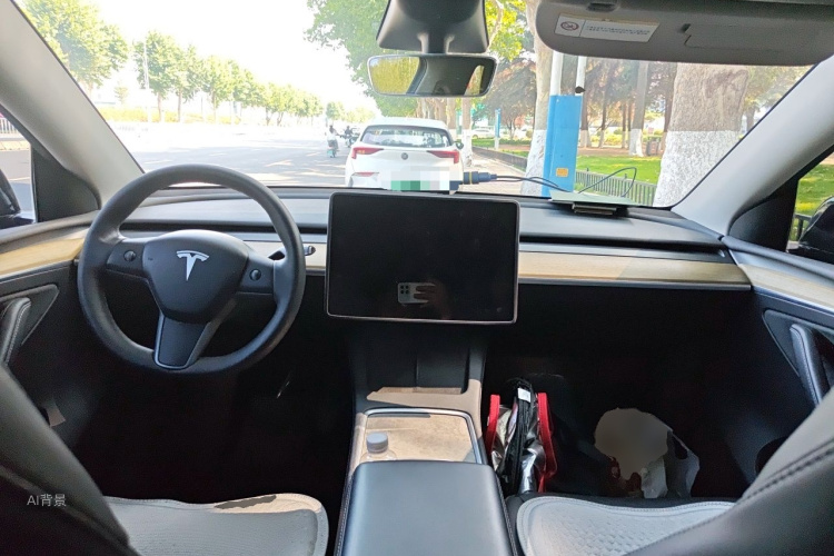 Tesla Model Y 2023 #11 Tesla Model Y 2023 car image #11